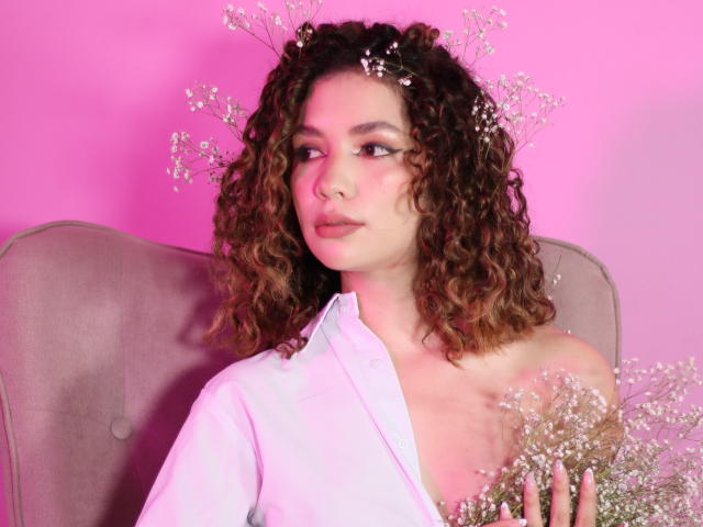 KendallPiierce69 - Élő pornó és szexkamera - 21894441