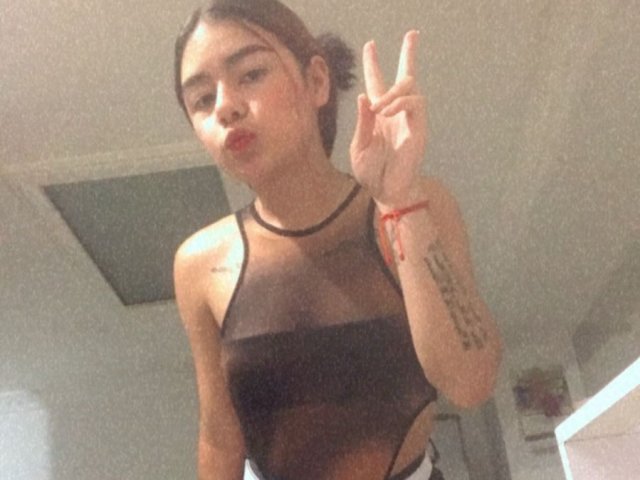 TiffanyFoxy - Sexe cam en vivo - 21896145