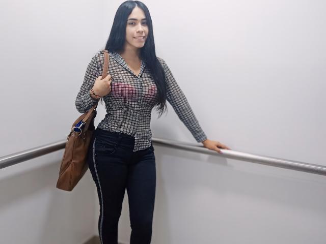 ThalianaVergaraa - Sexe cam en vivo - 21899509