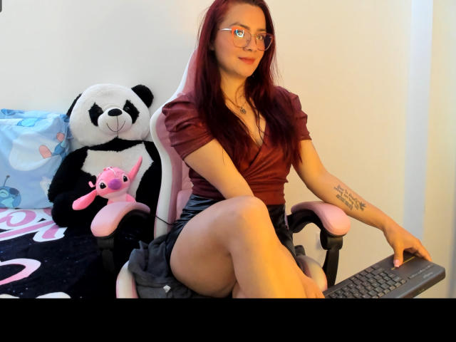 EimmyHoskX - Live porn &amp; sex cam - 21903045