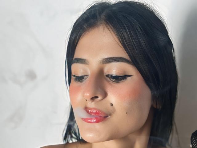 MichelleBenett - Live porn &amp; sex cam - 21910225