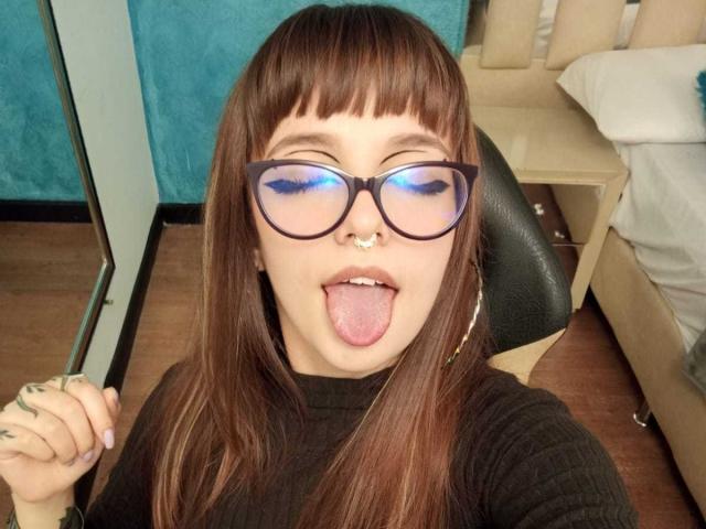AnniieStone - Live porn &amp; sex cam - 21913861