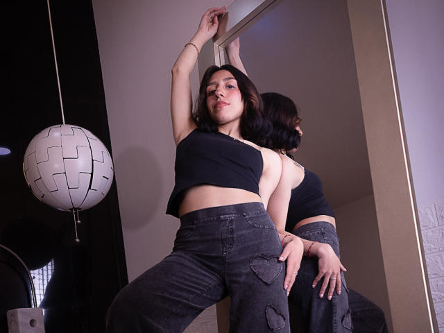 EmilyRoosse - Live porn &amp; sex cam - 21917921