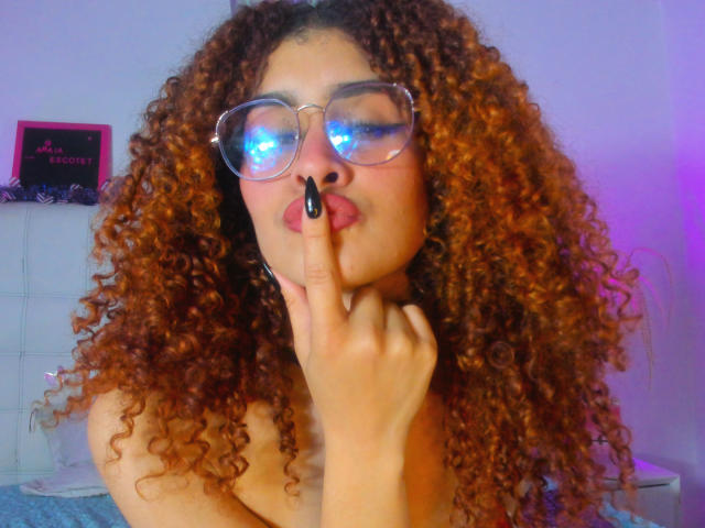 AmaiaEscotet - Live porn &amp; sex cam - 21918805