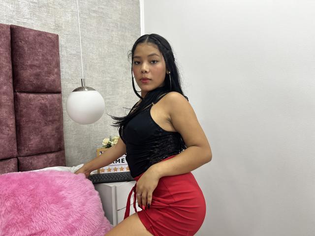 SalmaVitori - Élő pornó és szexkamera - 21931785