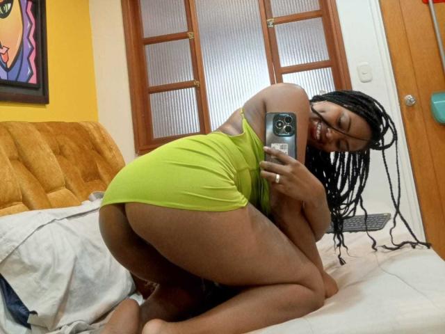 CindyRousse - Live porn &amp; sex cam - 21932849