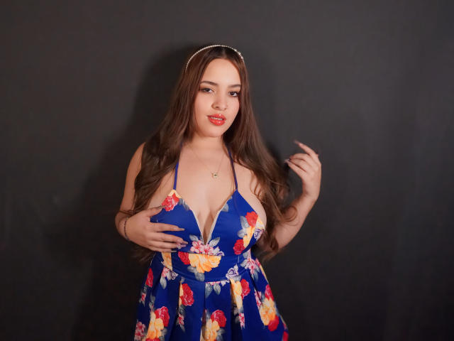 EmmaMayer - сексуальная веб-камера в реальном времени - 21935365