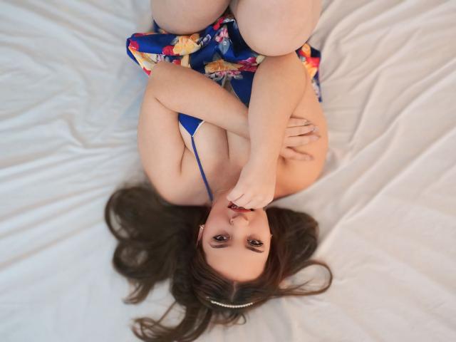 EmmaMayer - Live porn &amp; sex cam - 21935457