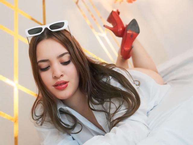 EmmaMayer - פורנו בשידור חי ומצלמת סקס - 21935665