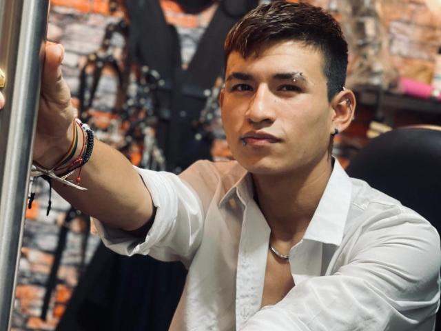 JoshuaScottX - Live porn &amp; sex cam - 21936193