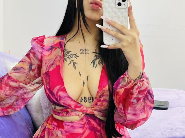 ChanelDeRosee - Live porn &amp; sex cam - 21937397