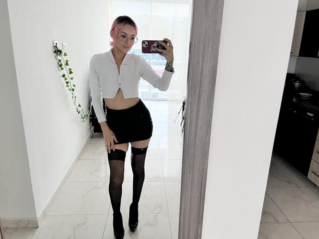 SarahRousen - Live Sex Cam - 21940069