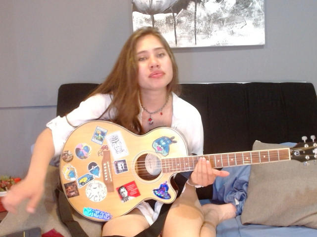 LillyJones - Porno na żywo i seks kamera - 21942025