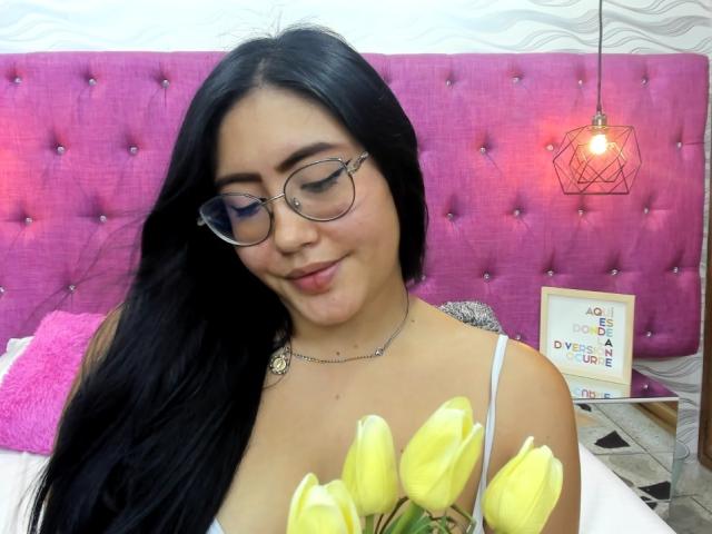 GraceeHarris - Live porn &amp; sex cam - 21944221