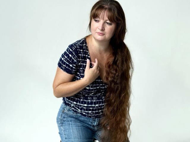 OVanessaHotly - Élő pornó és szexkamera - 21944953