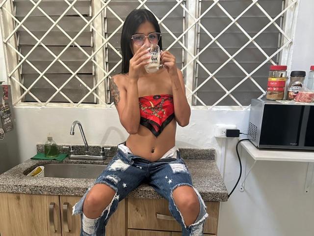 MichelleBenett - פורנו בשידור חי ומצלמת סקס - 21946985