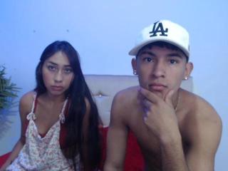 CarolineySuti - Live porn &amp; sex cam - 21949037