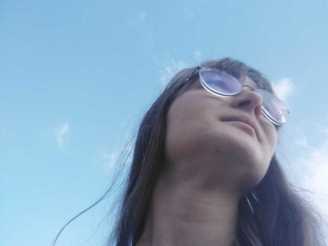 KiraGoldens - Live porn &amp; sex cam - 21949121