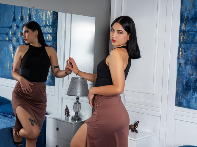 MelaniFoxy - Live porn &amp; sex cam - 21949385