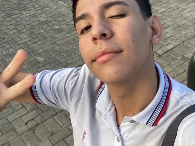 MatteoGeos - Sexe cam en vivo - 21950721