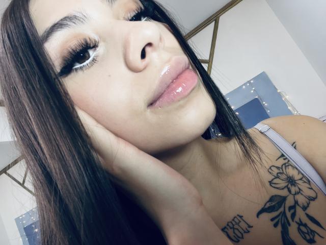 ChanelDeRosee - פורנו בשידור חי ומצלמת סקס - 21951513