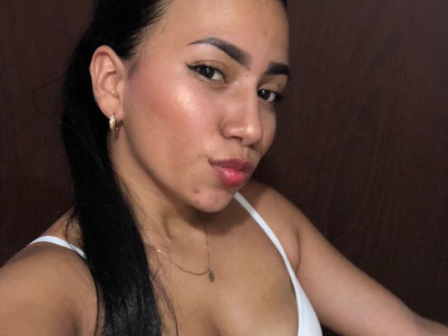 AlisonGray69 - сексуальная веб-камера в реальном времени - 21957329