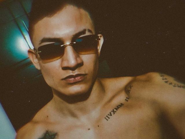 AnnieMalcolm - сексуальная веб-камера в реальном времени - 21961553