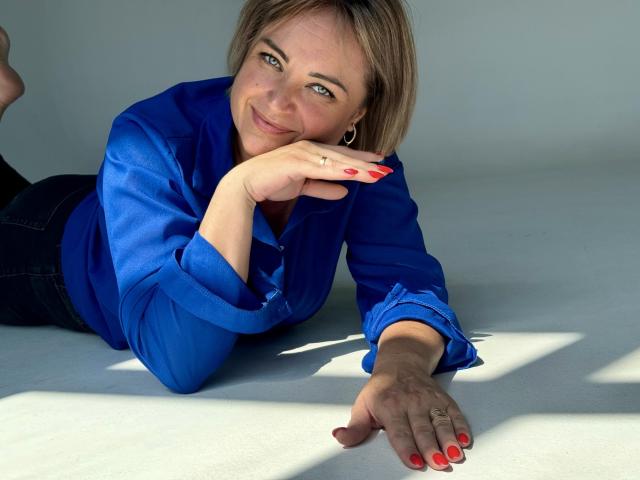 SnezhanaRells - Live porn &amp; sex cam - 21965053