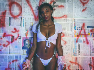 LucianaReid - Live porn &amp; sex cam - 21965433