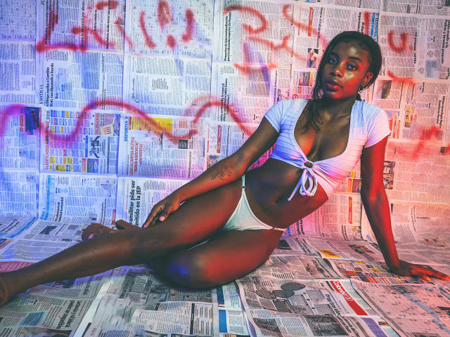 LucianaReid - Live sex cam - 21965453