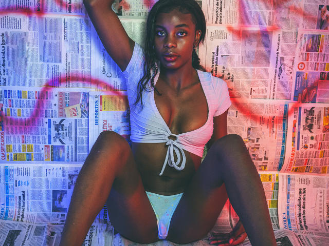 LucianaReid - Live sex cam - 21965469