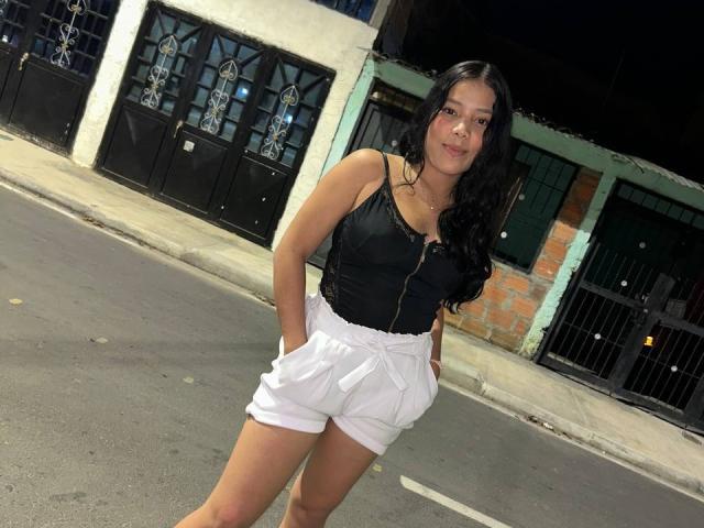 SalmaVitori - Live porn &amp; sex cam - 21965521