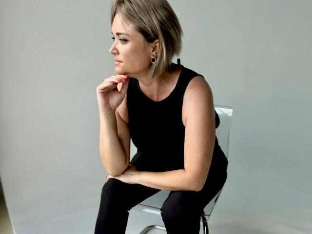 SnezhanaRells - Live porn &amp; sex cam - 21965553