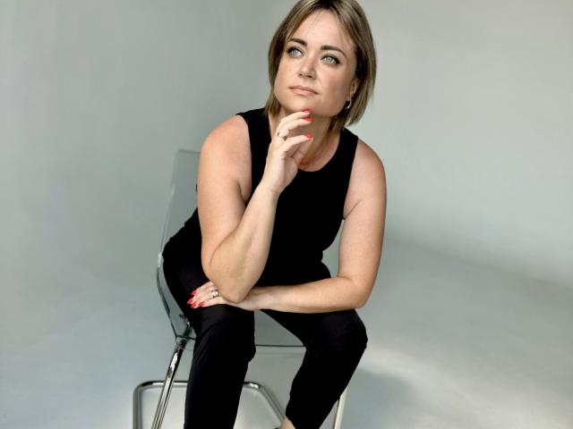 SnezhanaRells - сексуальная веб-камера в реальном времени - 21965585