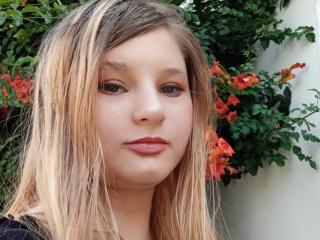 SaraKanhs - Live porn &amp; sex cam - 21965685