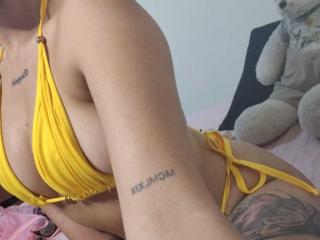 CelesteBrisse - Live porn &amp; sex cam - 21965889