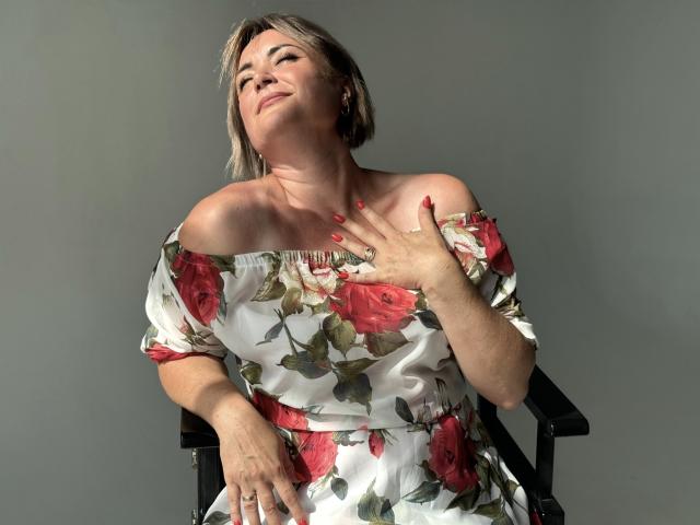 SnezhanaRells - Live porn &amp; sex cam - 21967181