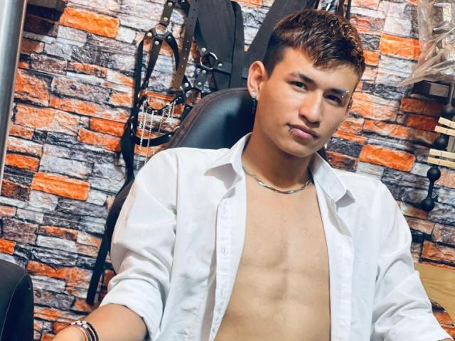 JoshuaScottX - Sexe cam en vivo - 21970269