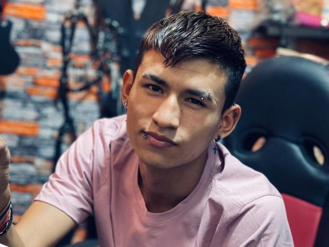 JoshuaScottX - Camera khiêu dâm &amp; quyến rũ trực tiếp - 21970305