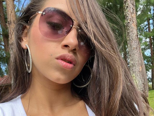 PaulettSmith - Live sex cam - 21973353