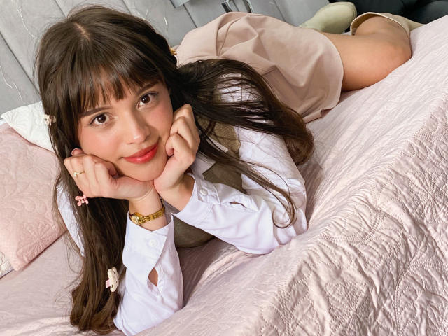 MelodySwet - Live porn &amp; sex cam - 21973685