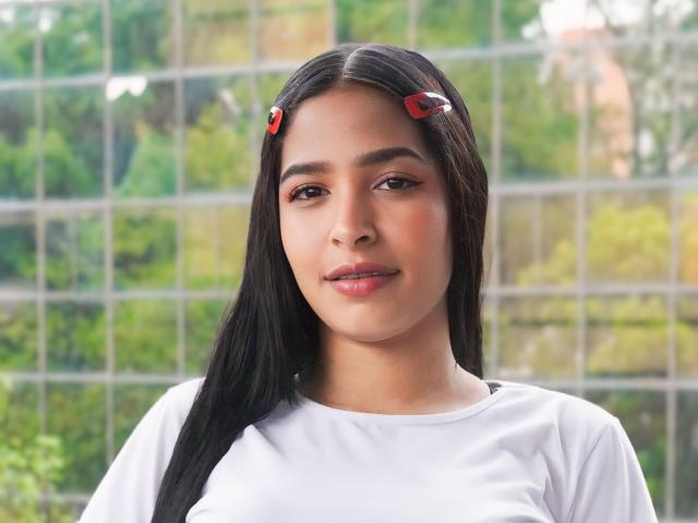 GeraldineArias - сексуальная веб-камера в реальном времени - 21974657