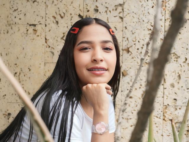 GeraldineArias - сексуальная веб-камера в реальном времени - 21974821