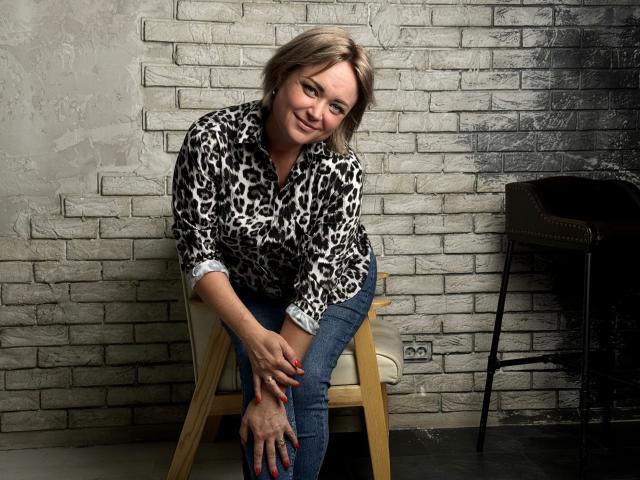 SnezhanaRells - Live porn &amp; sex cam - 21975745