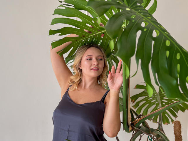 SallyVerda - Porno na żywo i seks kamera - 21977945