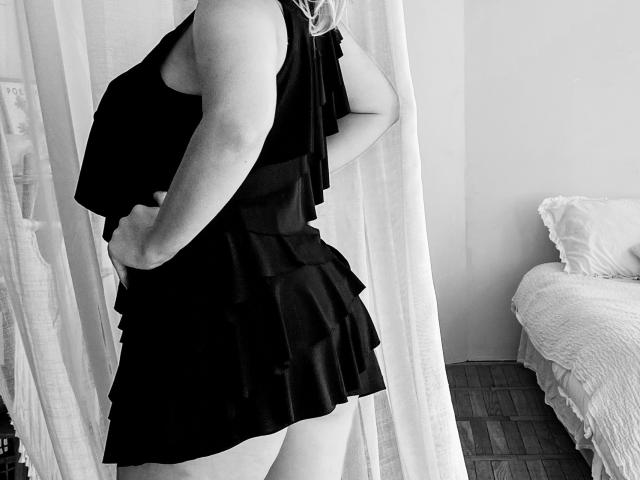 SallyVerda - Live sex cam - 21980741