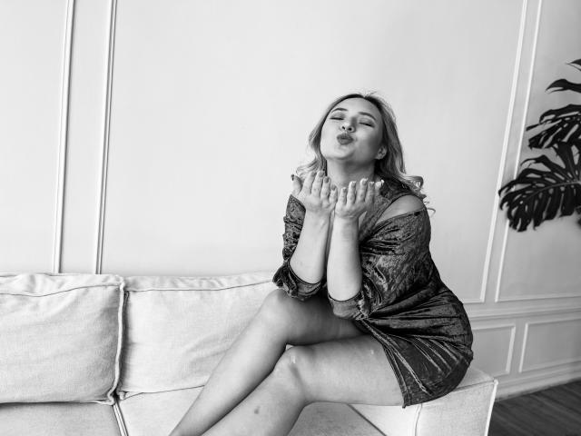 SallyVerda - Live porn &amp; sex cam - 21980945