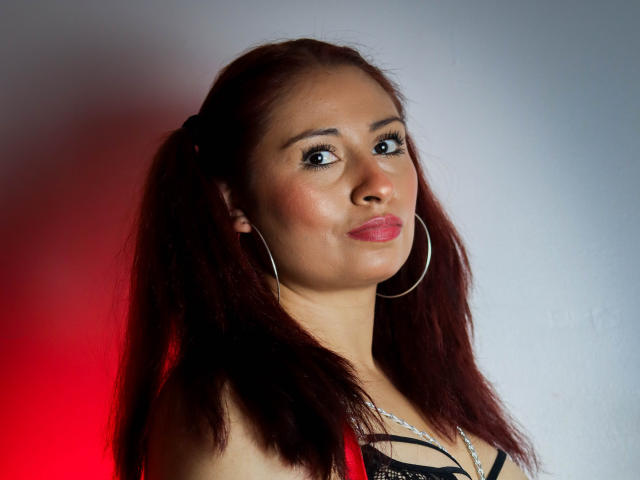 MiiaBronw - Sexe cam en vivo - 21980961