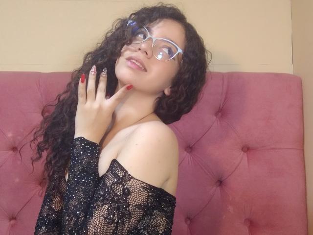 EmmaCowperr - Live porn &amp; sex cam - 21981069