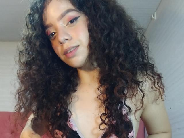 EmmaCowperr - פורנו בשידור חי ומצלמת סקס - 21981561